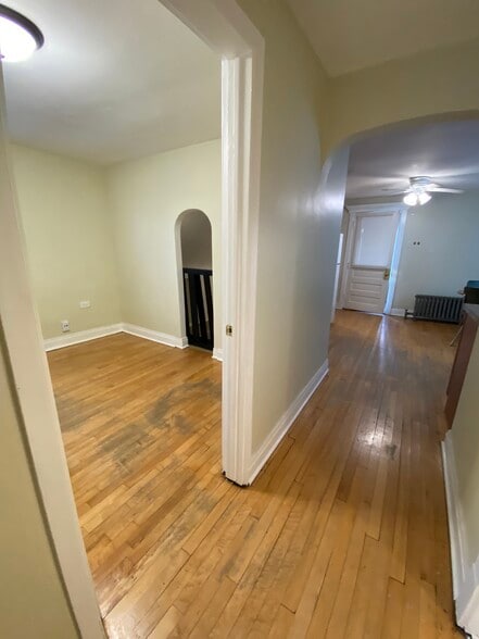 Building Photo - 2453 N Lorel Ave