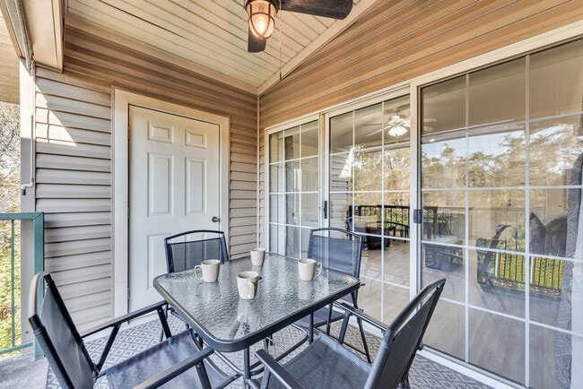 Building Photo - 155 W Rockford Dr