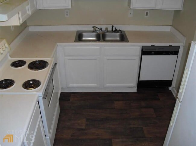 Building Photo - 1746 Bob White Ln SE