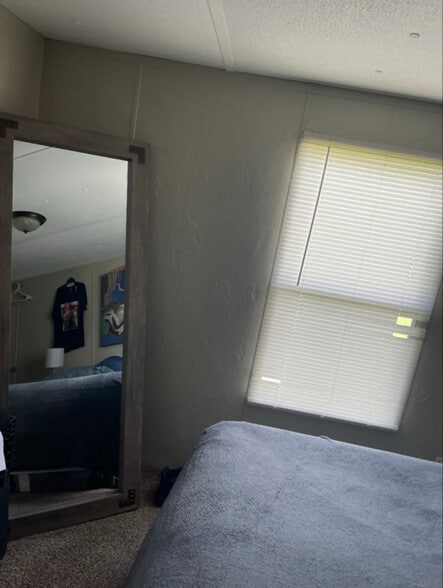 Building Photo - 307 Helen St