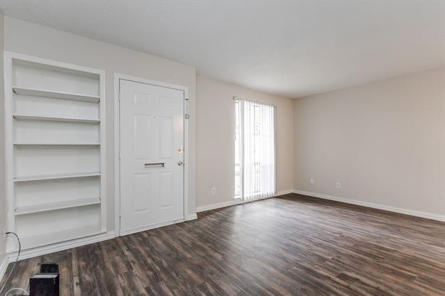 Building Photo - 9808 Valley Meadow Pl