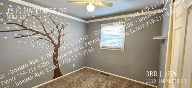 Building Photo - 1519 Happiness Dr