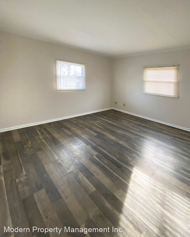 Building Photo - 3 br, 1 bath House - 1006 Marcellus Drive