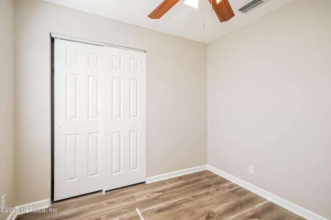 Building Photo - 5805 Norde Dr E