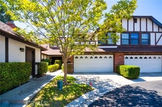 Building Photo - 950 S Rim Crest Dr