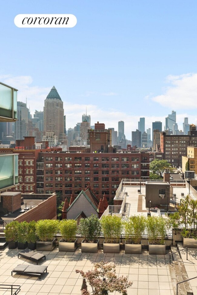 Building Photo - 426 W 58th St