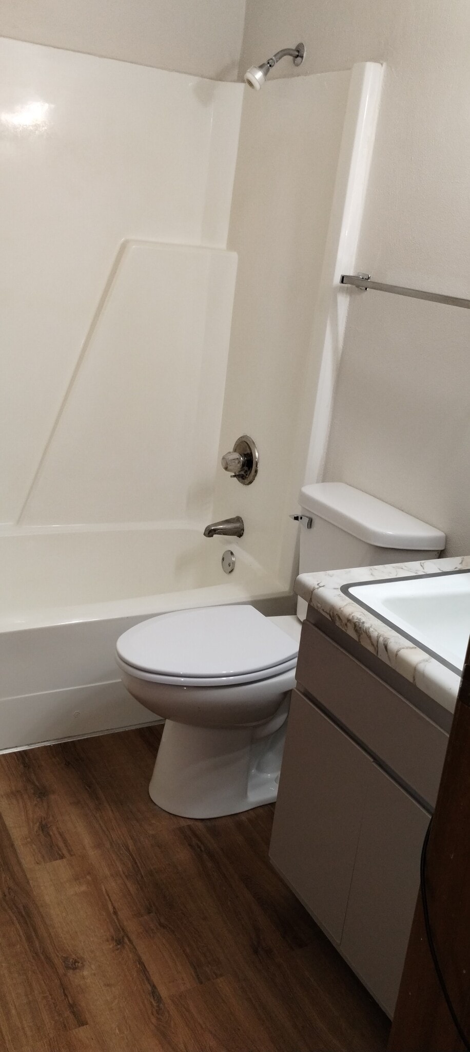 Building Photo - 1825 Ontario Dr