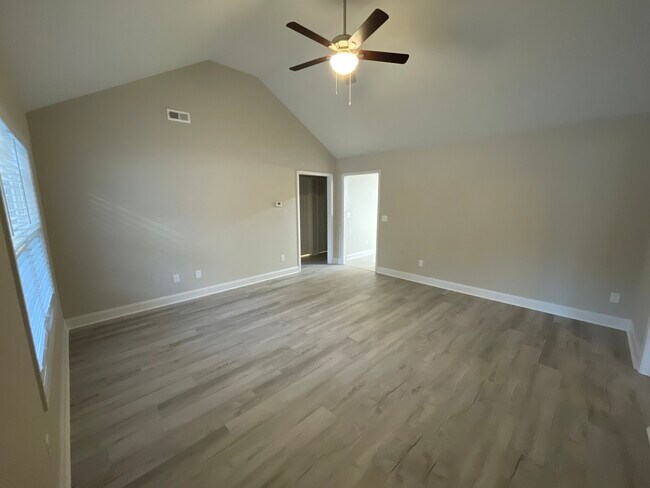 Building Photo - 1351 Virginia Acres