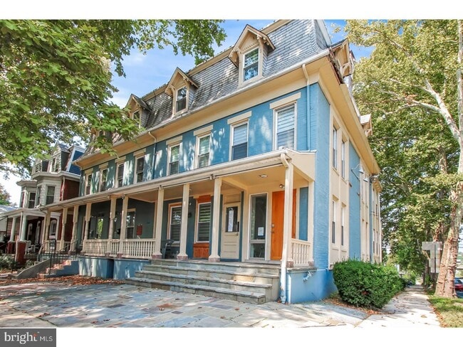 Building Photo - 1201 Penn Ave