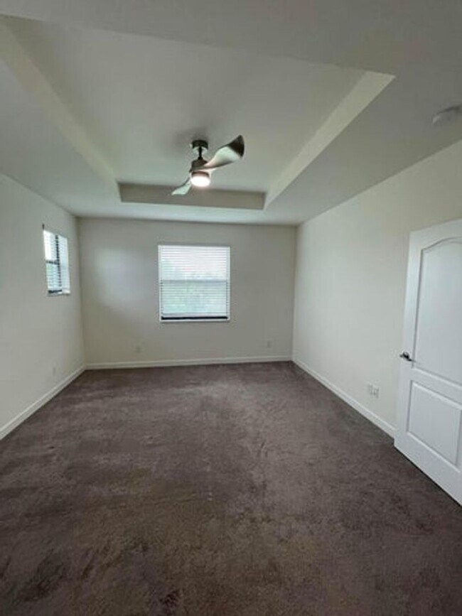 Building Photo - 12932 Anthorne Ln