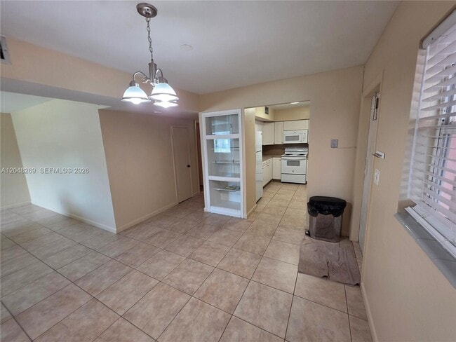 Building Photo - 6130 Funston St