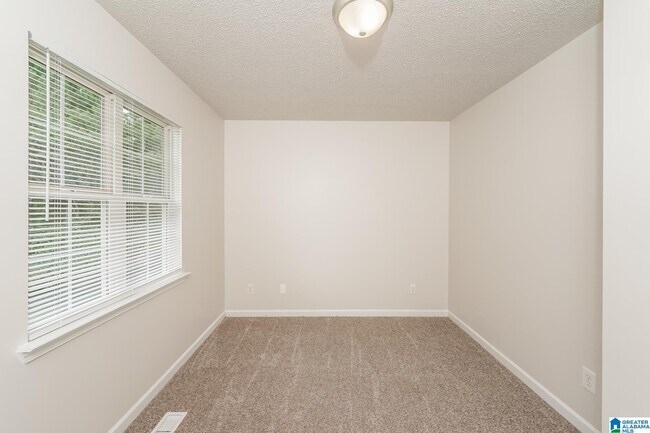 Building Photo - 30 Sunset Cir