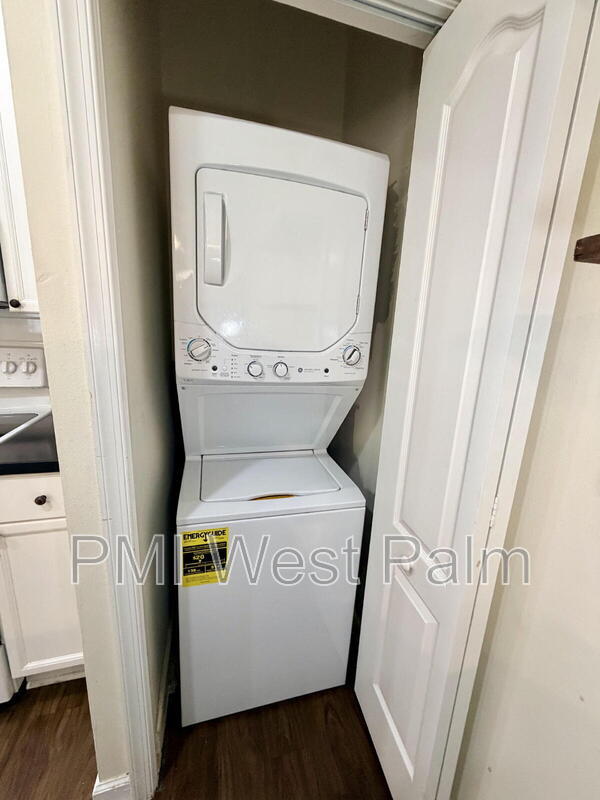 Building Photo - 11973 Sturbridge Ln