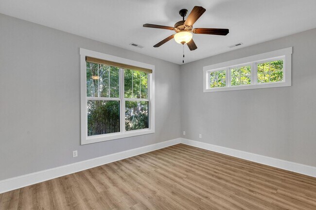 Building Photo - West Azalea 3Bedroom Home Coming Soon!