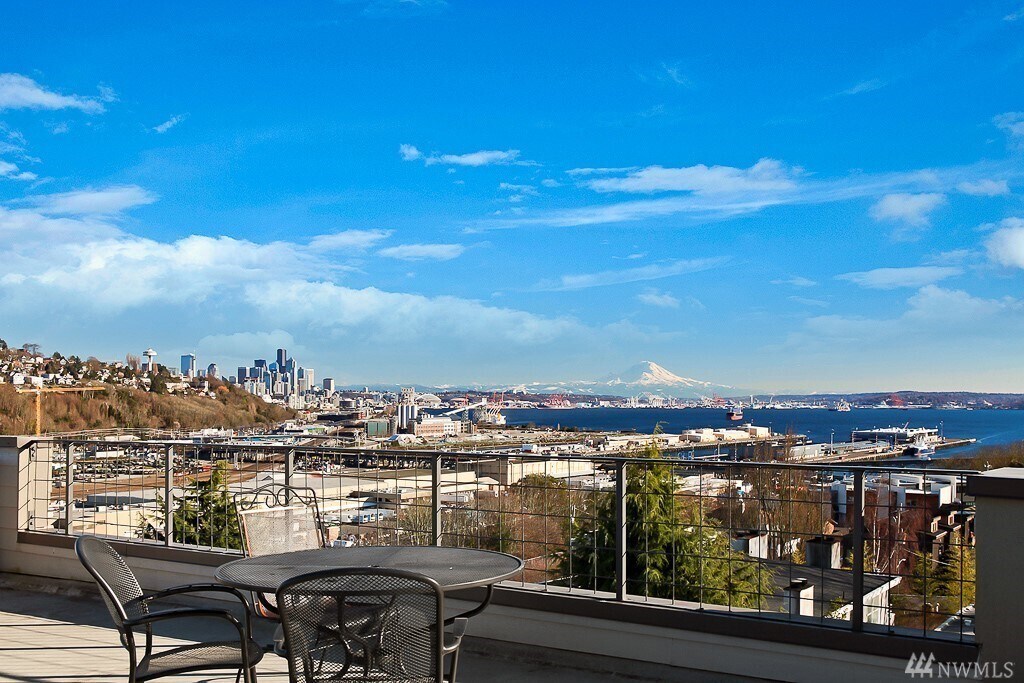 Stunning views from our rooftop - 2200 Thorndyke Ave W