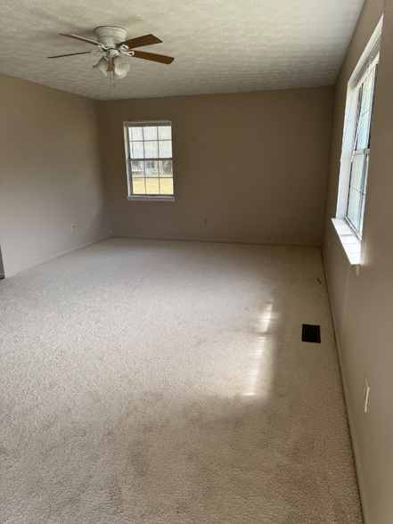 Building Photo - 3953 McClure Dr