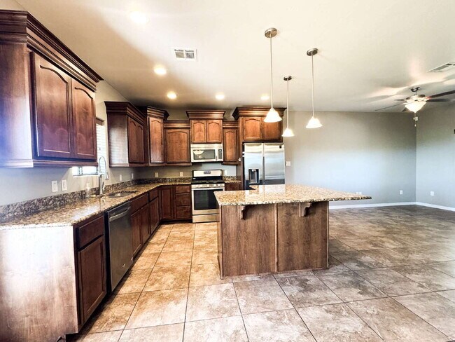 Building Photo - Spacious 4-Bed, 3-Bath Gem with 1804 Sq. F...