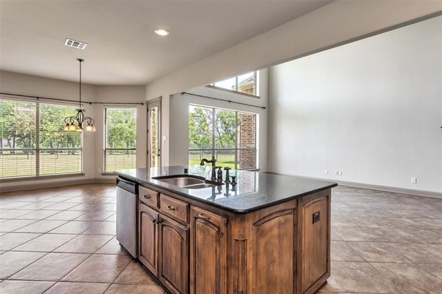 Building Photo - 1832 Canyon Ct