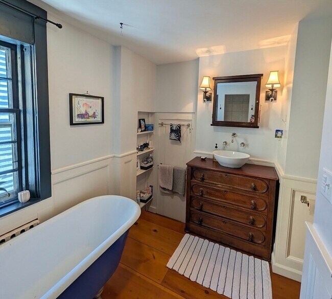 Building Photo - 15 Washington St