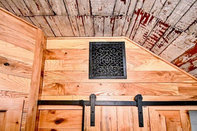 2nd floor vent to laundry room - 172 Diamond Ct SE