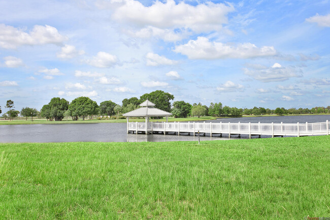 Building Photo - 12898 SW Lake Fern Cir