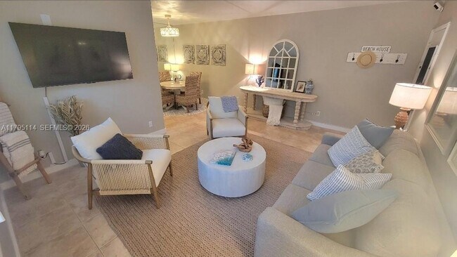 Building Photo - 624 Orton Ave