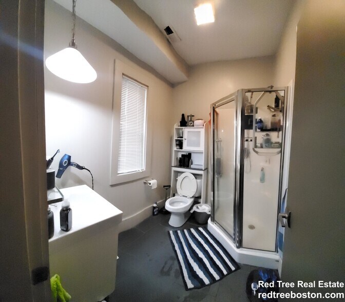 Building Photo - 21 Greylock Rd