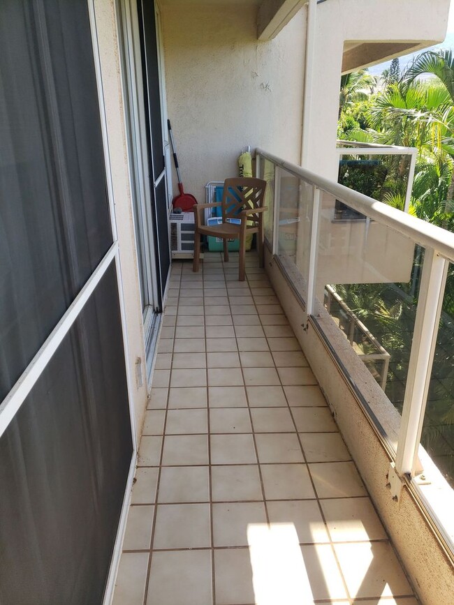 Building Photo - Maui Banyan - 1 bd 2 bath unfurnished unit. FIRST MONTH FREE WITH QUALIFIED APPLICANT