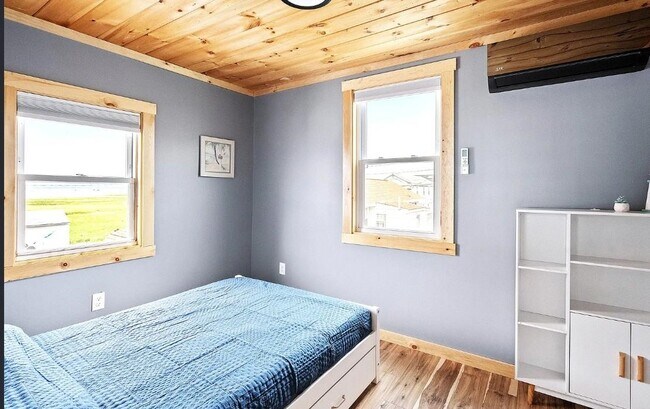 Building Photo - 16 Riverview Terrace