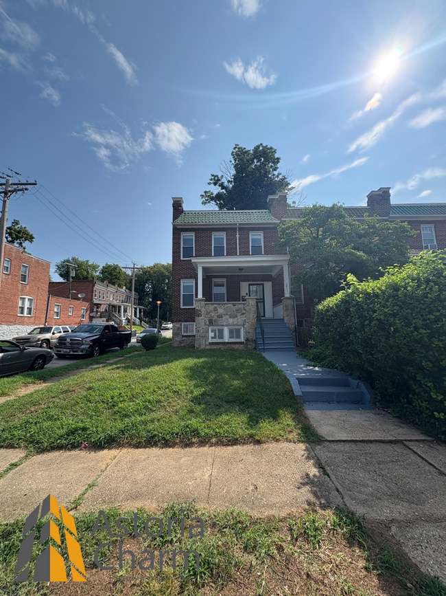 Building Photo - Live Comfortably in Hampden: 4 Bedrooms Pl...