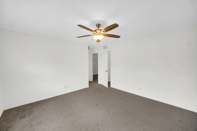Building Photo - 1243 Waverly Dr