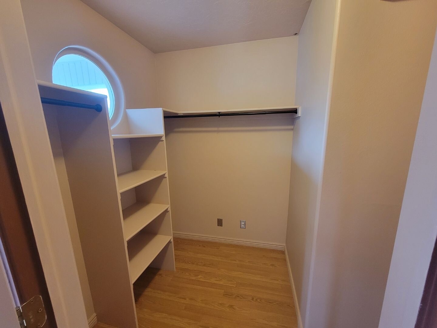 Building Photo - 260 N Bliss Ct