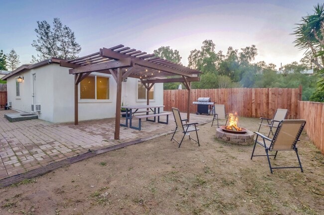 Building Photo - Barcelona Ridge Estates