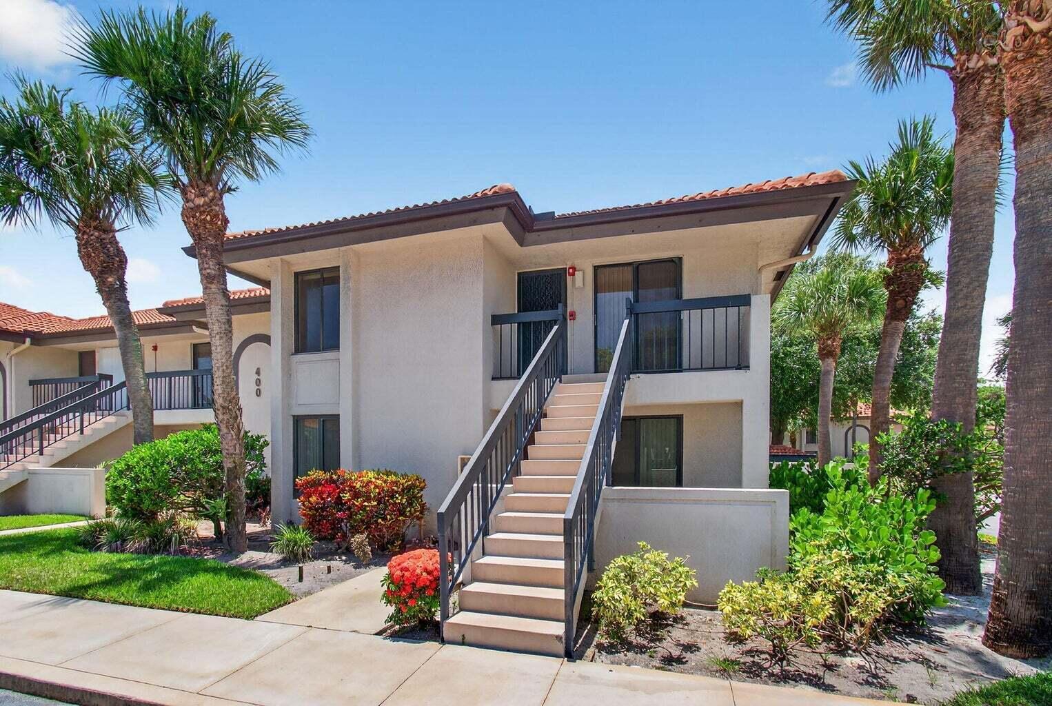 Building Photo - 400 Club Cir