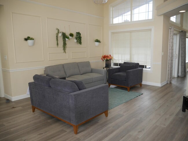 Building Photo - 5105 Forum Blvd