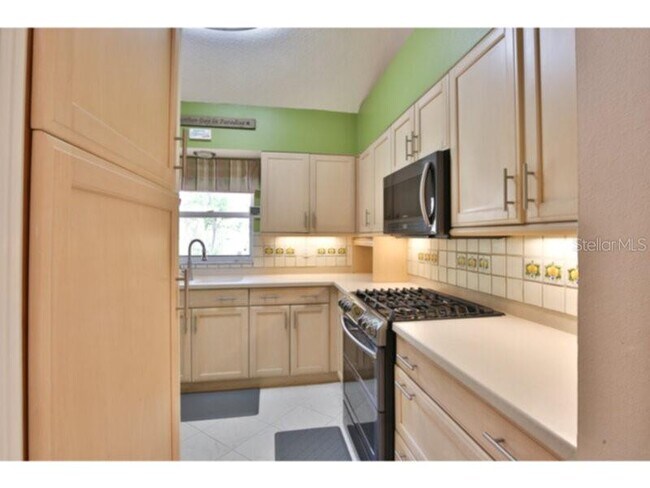 Building Photo - 4700 Tivoli Ave