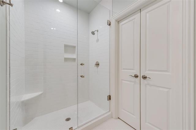 Building Photo - 2500 King Arthur Blvd