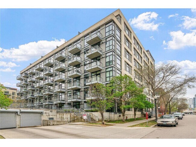 Building Photo - 720 N 4th St