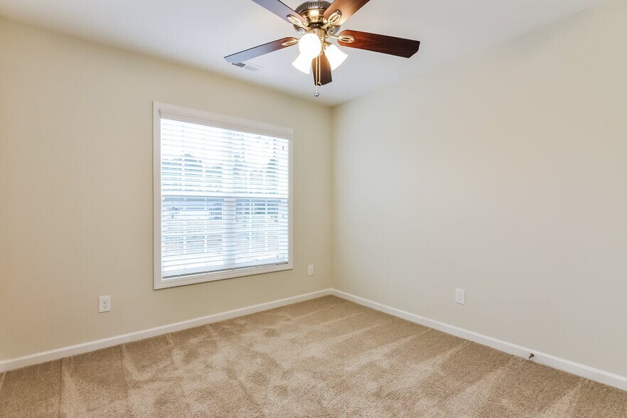 Building Photo - 422 Crawford Pkwy