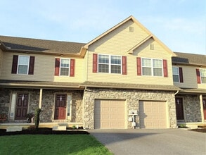 Building Photo - 185 Linda Sue Ln