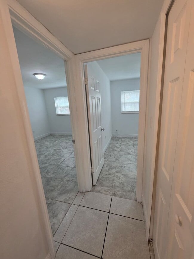 Building Photo - LAS PALMAS AT SAND LAKE CONDO