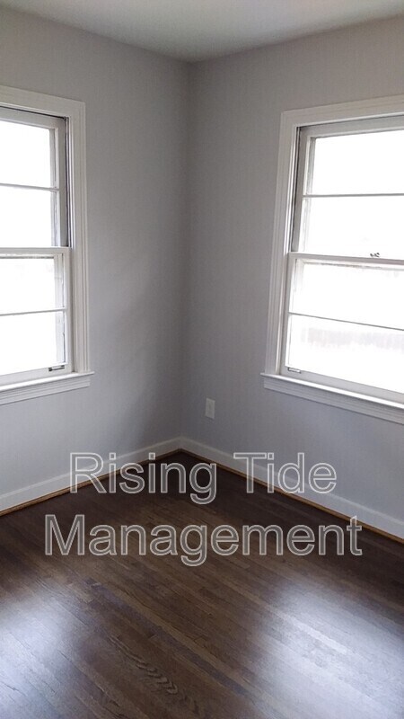 Building Photo - 18 Sunset Ln