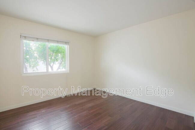Building Photo - 30538 Colina Verde St
