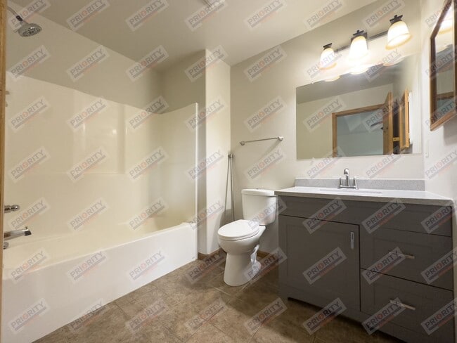 Building Photo - Gorgeous Single Family Home