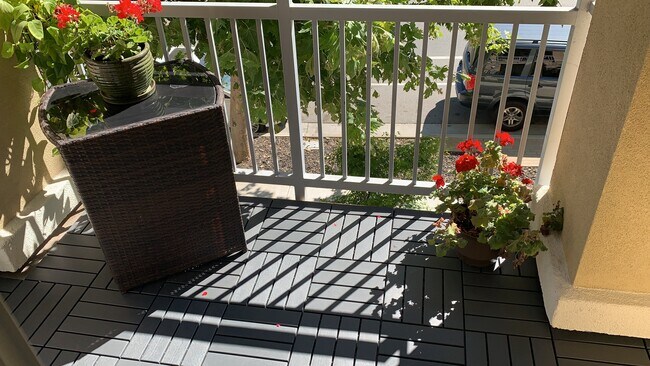 Building Photo - 5967 Raleigh Rd