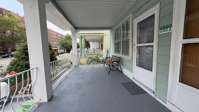 Building Photo - 2521 John F. Kennedy Blvd