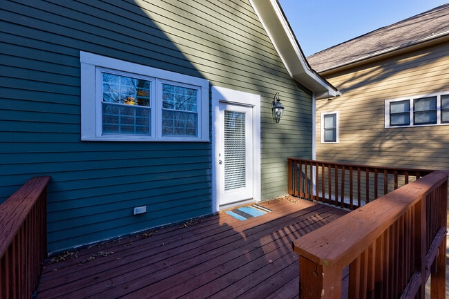 Building Photo - 613 McGruder St NE