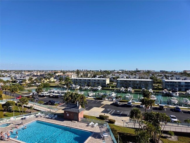 Building Photo - 1 Key Capri