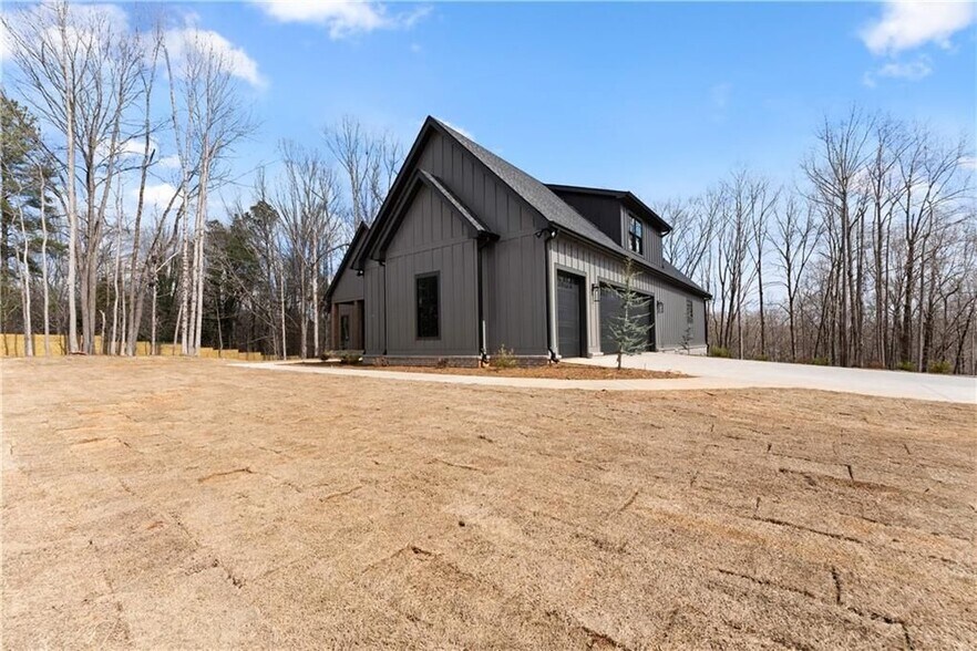 Building Photo - 3255 Tanners Mill Rd