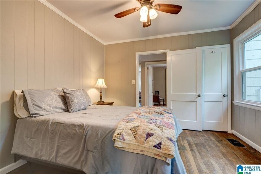 Back Bedroom - 4785 7th Ct S